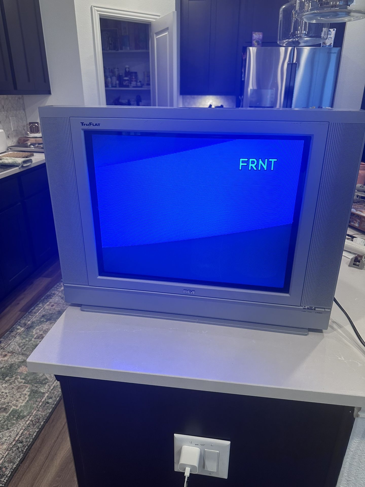 RCA TruFlat 20F512T 20" Retro Gaming TV CRT AV/RCA Inputs Color Tested Works