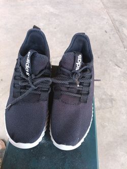 Blk Adidas tennis