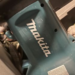 Makita Makita 18V X2 LXT Lithium-Ion Upright LED Cordless/Corded Area Light (Tool Only)