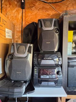 Panasonic Stereo System with Speakers