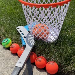 Hockey Set & Basketball Trash Can w/ball