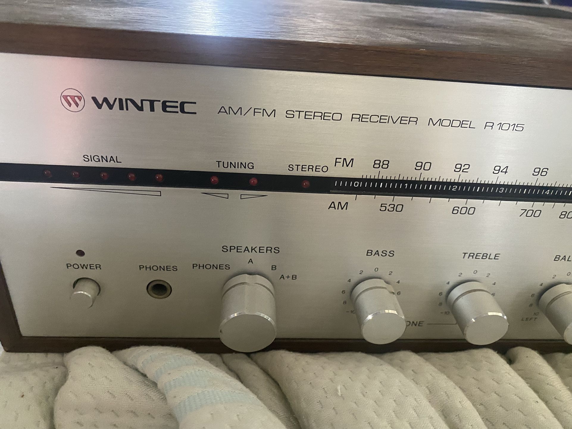 Wintec Luxman R1015 Receiver
