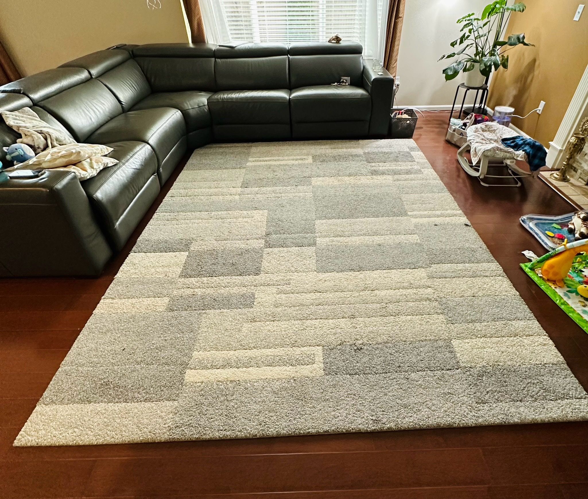 8feet* 10feet Rugs for Sale in Lynnwood, WA OfferUp