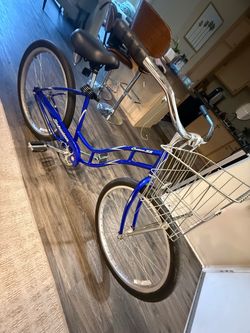 Schwinn Beach Cruiser Bike w/ Basket
