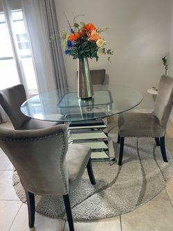 Elegant dining table with (free 4 gray chairs) 54” round