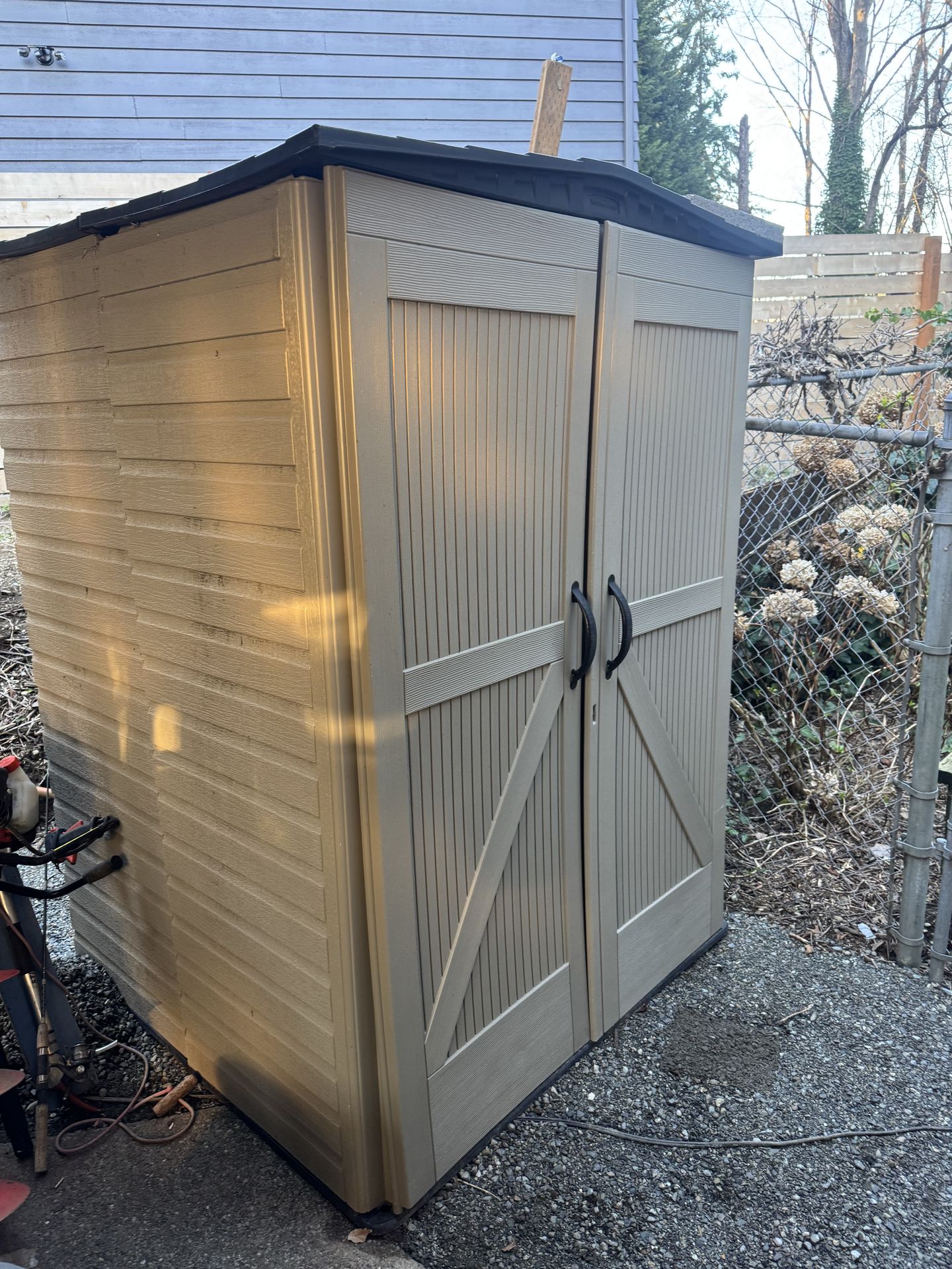 Storage shed