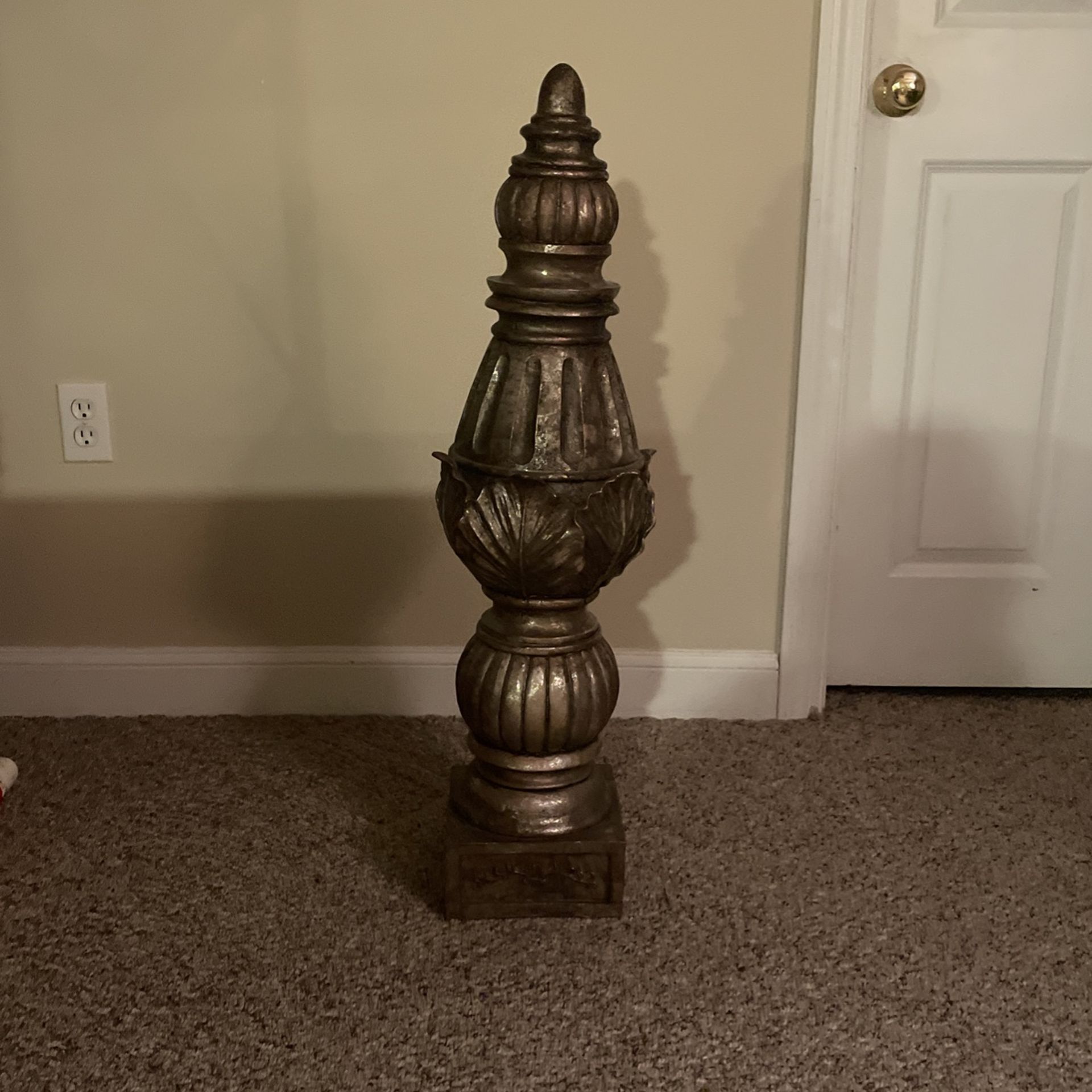 Statue