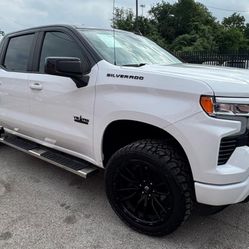 2023 CHEVY-SILVERADO RST 