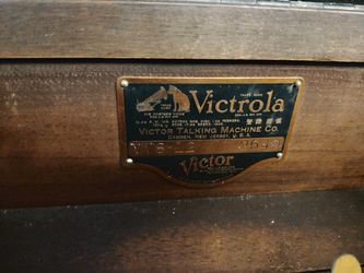 1914 Talking Machine 