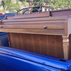 Rudolph Wurlitzer Piano Model P137