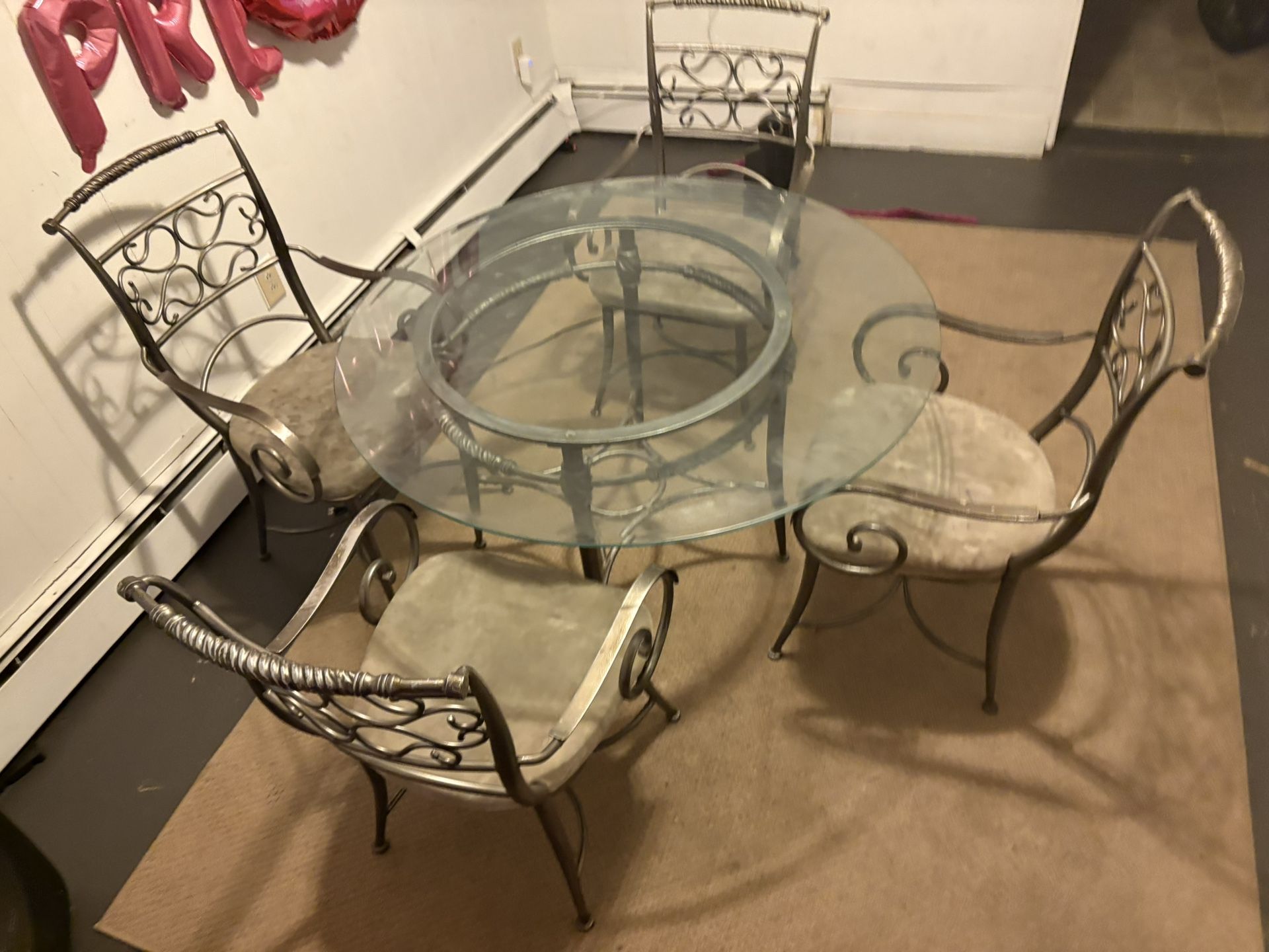 Table & Chairs
