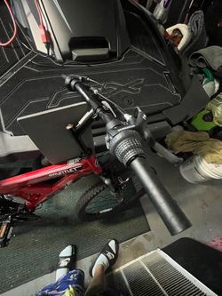 Gauntlet bike