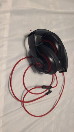 Beats Solo  Lot