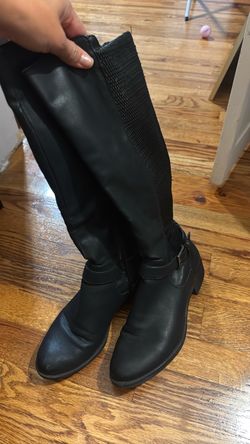Boots size 7