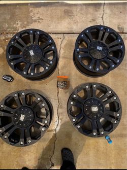 XD Series Rims 20 inch 5 lug 5.5