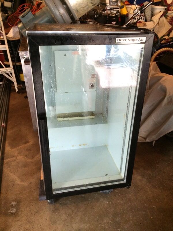 UR30G Beverage air refrigerator