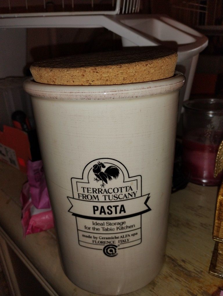 Pasta Container