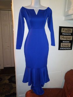 $13 size M beautiful blue dress