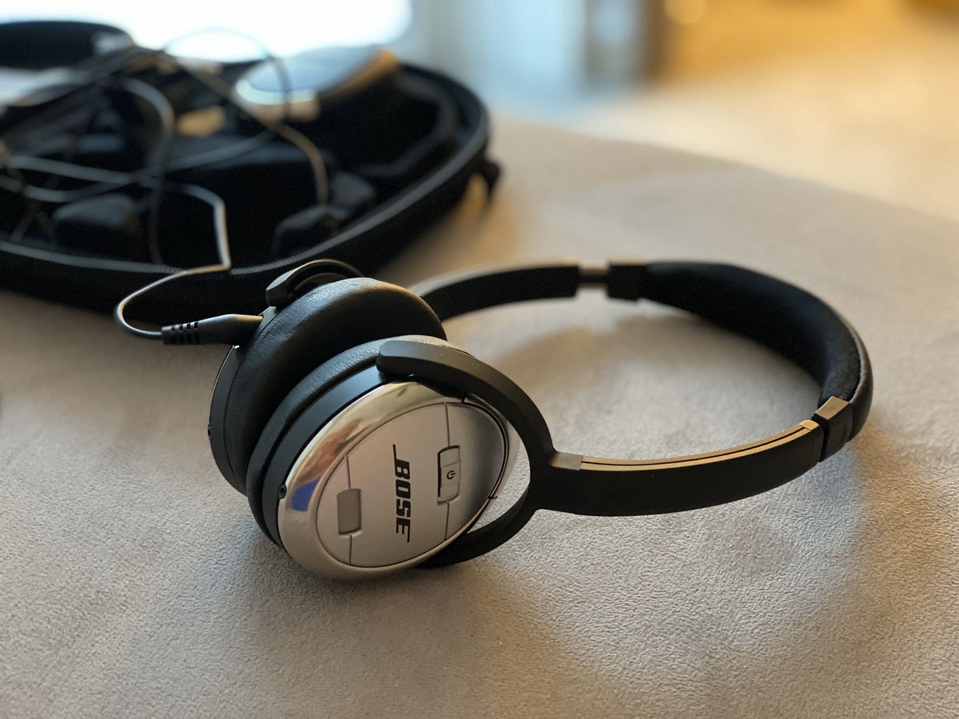 Bose Quiet Comfort 3 headphones