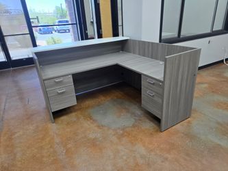 New & Used Office Desks for Sale - Workstation, L-Shaped, Reception, Executive