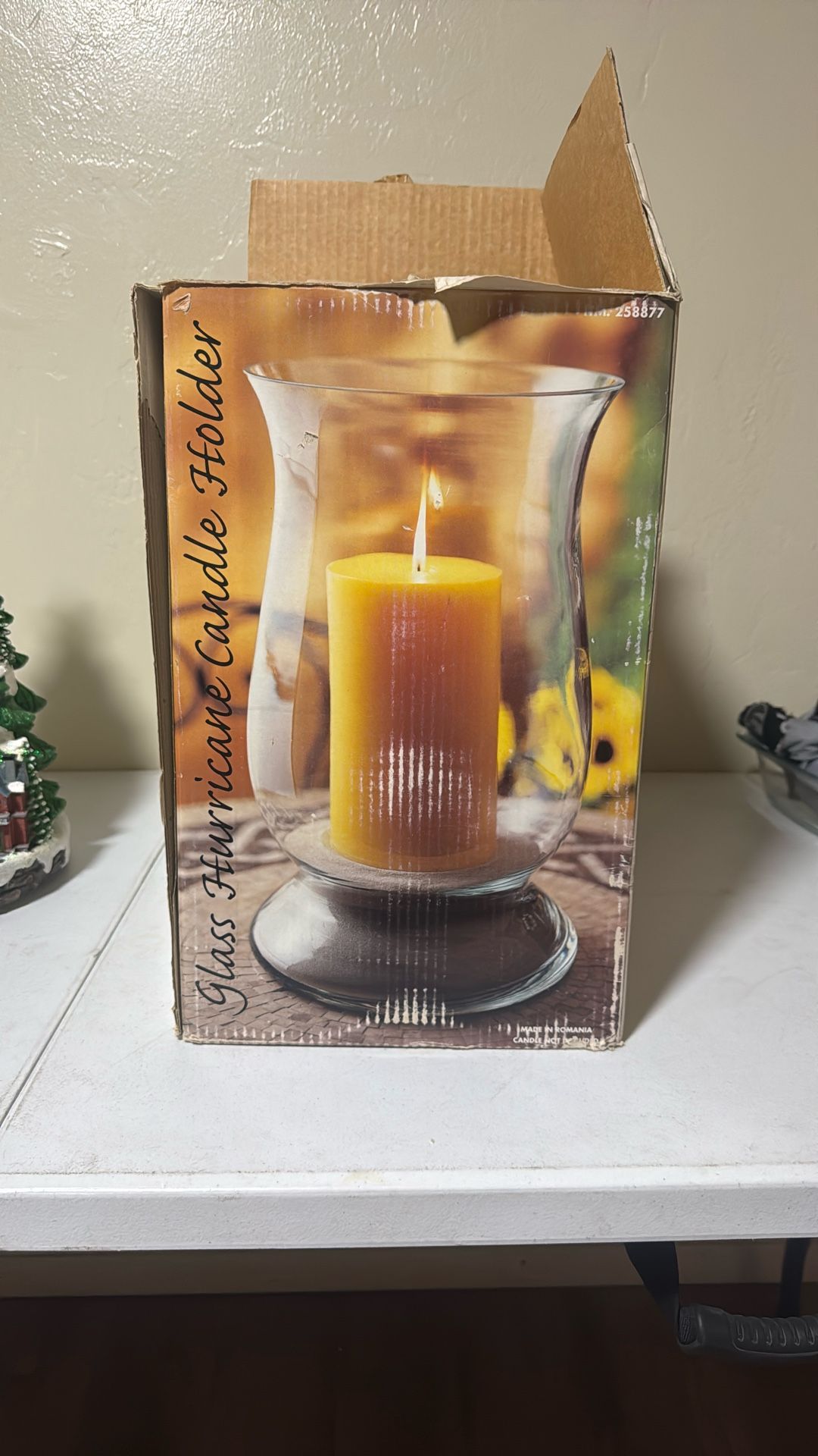 Elegant Glass Hurricane Vase