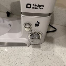 Kitchen in the box  Mixer new never used
