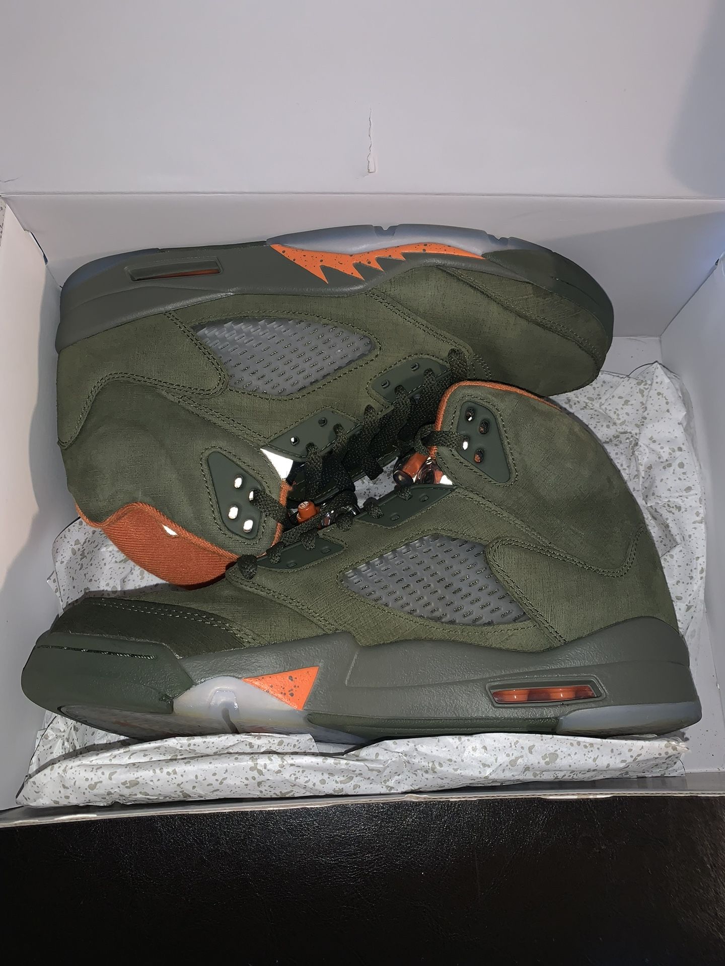 Air Jordan Retro 5 for Sale in North Miami, FL - OfferUp display picture 1