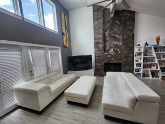 Contemporary white sectional couch