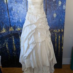 MoriLee Floor Length Wedding Dress Never Worn 