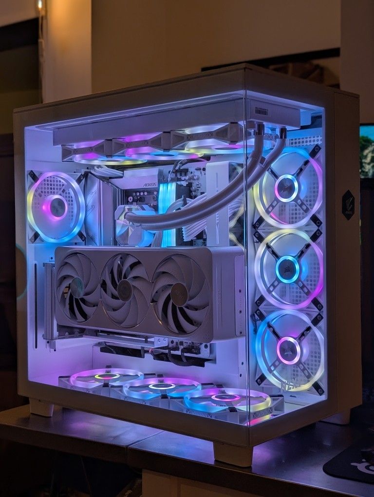 Nvidia RTX 5070 Ti AMD Ryzen 7800X3D High End White Custom Gaming PC 64GB 2TB SSD