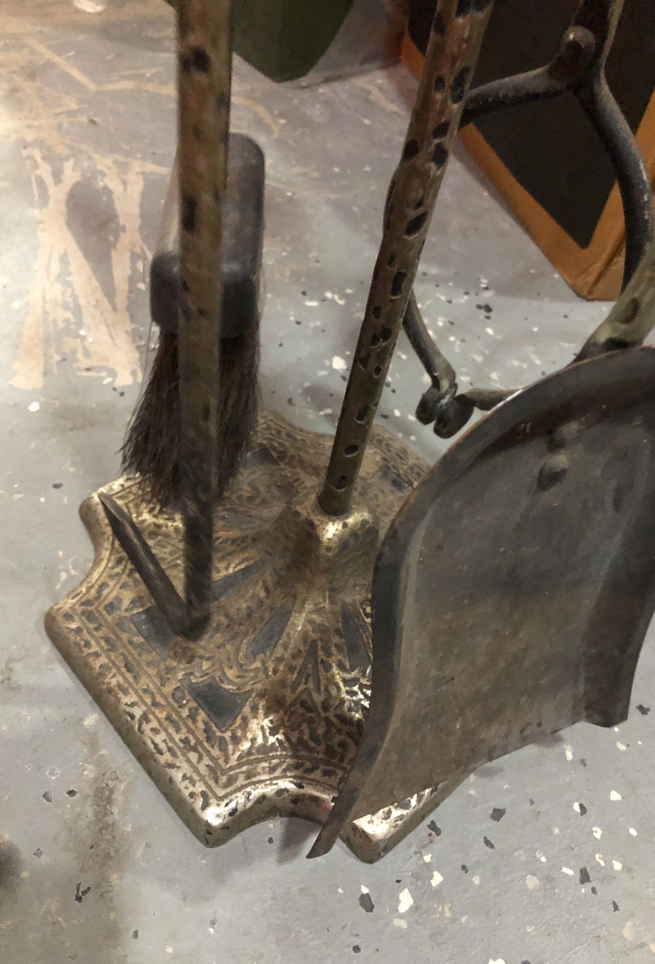 Fireplace accessories