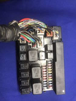 2002-2006 Nissan Altima Fuse Box Relay Unit 284B9 8J000