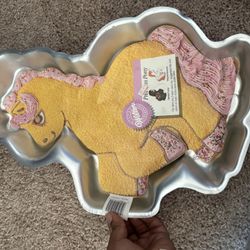 Winston’s Cake Pan 