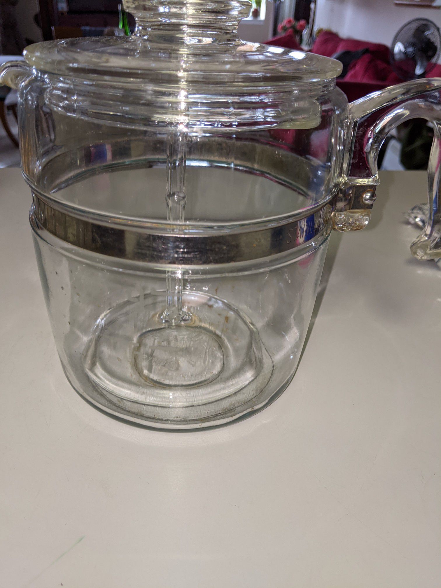 Large Vintage Pyrex glass tea pot