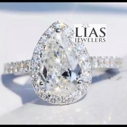 New 18k White Gold Engagement Ring 