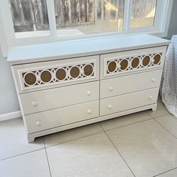 Cute boho chic rattan 6 Drawer Dresser