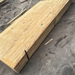 PlayWood   5/8x 4x8.  New