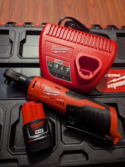 Milwaukee 3/8 Ratchet Kit Brand New No Low Offers 