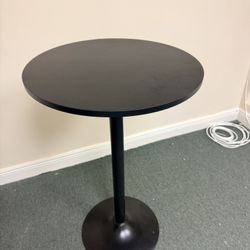 Tall Round Bistro/Bar Table – Black