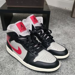 Air Jordan Black and Red-College Grey Men's Basketball Shoes Size 9