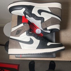 Jordan 1 High Retro Dark Mocha Size 12