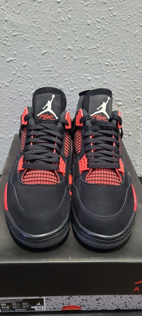 Jordan Retro 4 Red Thunder Size 10