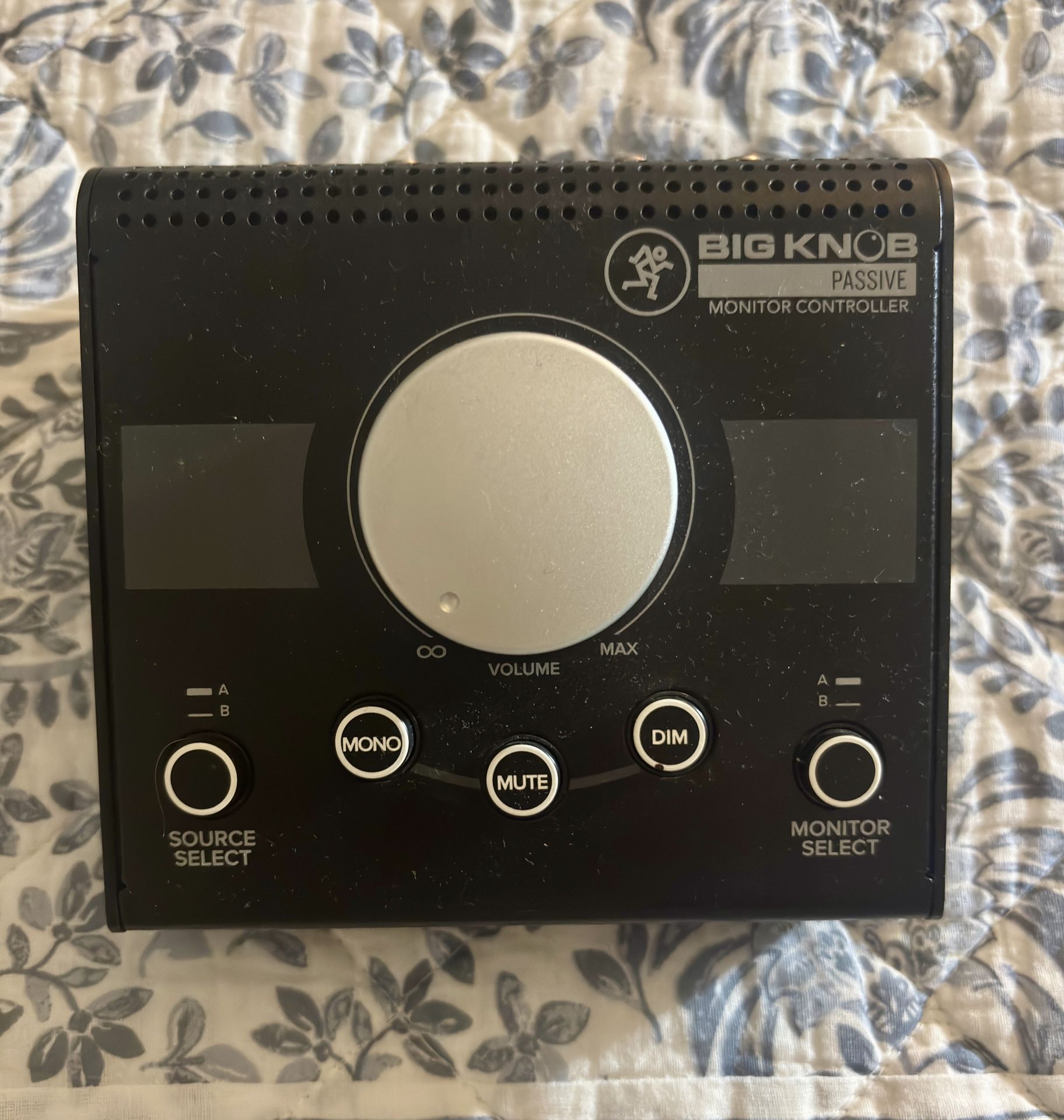 Mackie Big Knob passive