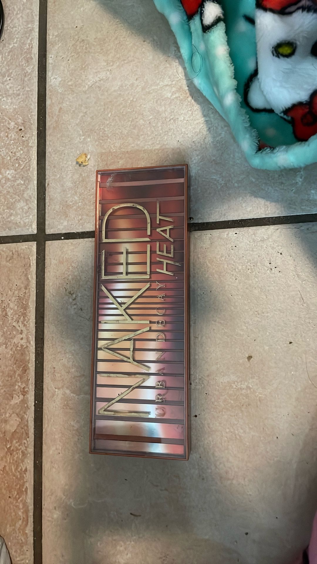 Urban Decay Slightly Damaged