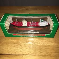 2002 Miniature Hess Voyager