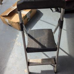 Metal 2-Step Ladder
