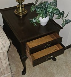 Fine dark walnut end table