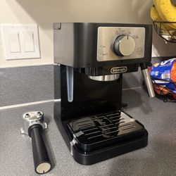 Stilosa Espresso Machine by Delonghi - EC260BK