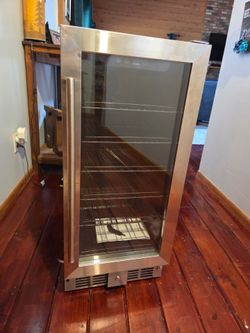 Stainless Steel Beverage Cooler with Glass Door