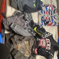 BOYS 24MONTH/2T CLOTHING LOT